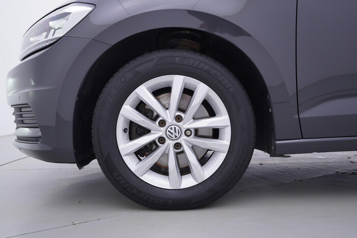 OV190V11543_39.webp_TOURAN  2.0 TDI 110 kW manuál