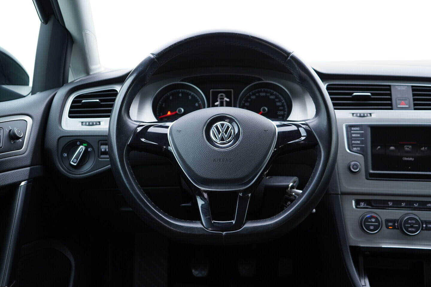 OV190V11544_27.webp_GOLF Trendline 1.2 TSI 81 kW manuál