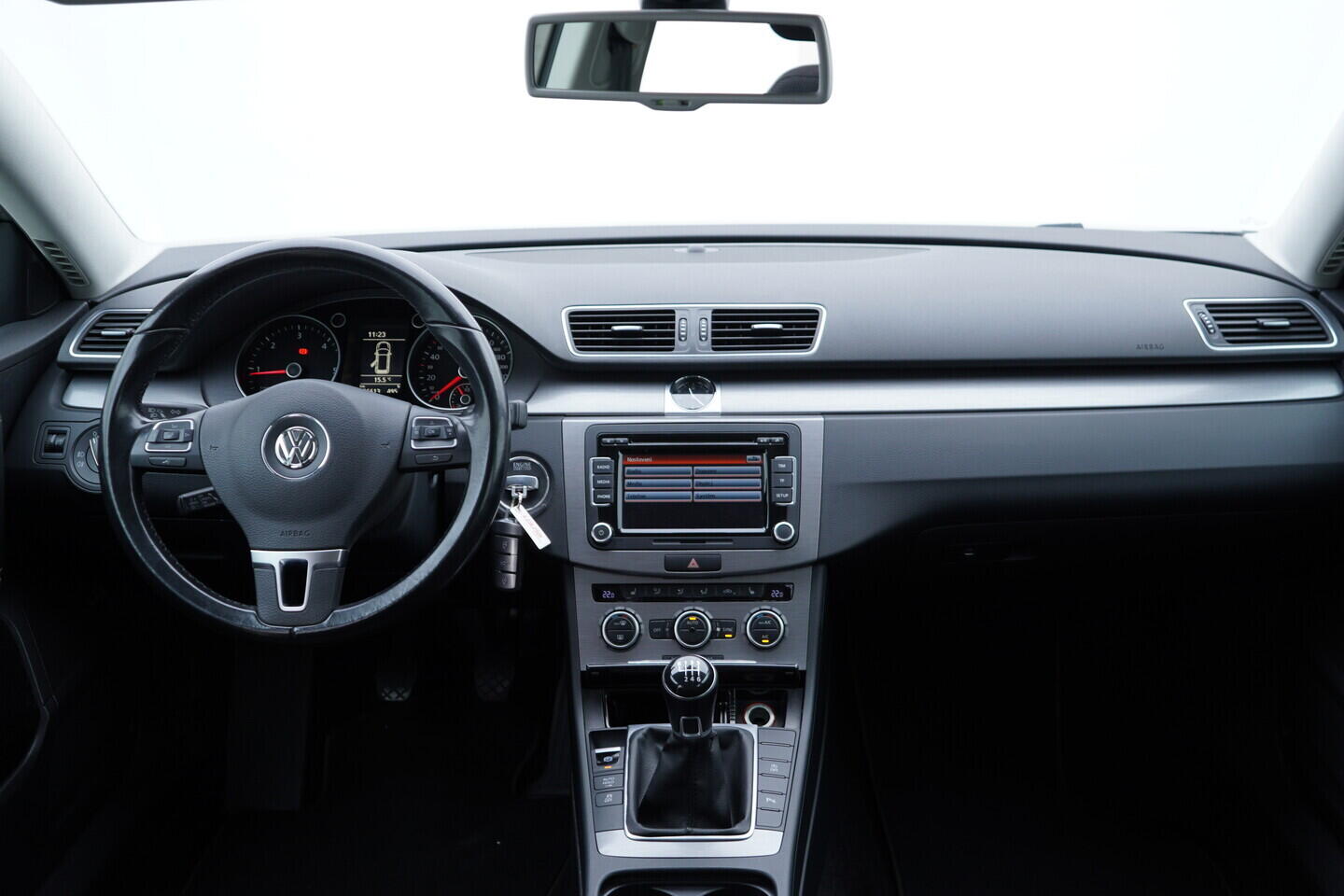 OV190V11545_28.webp_PASSAT comfortline 2.0 TDI 103 kW manuál