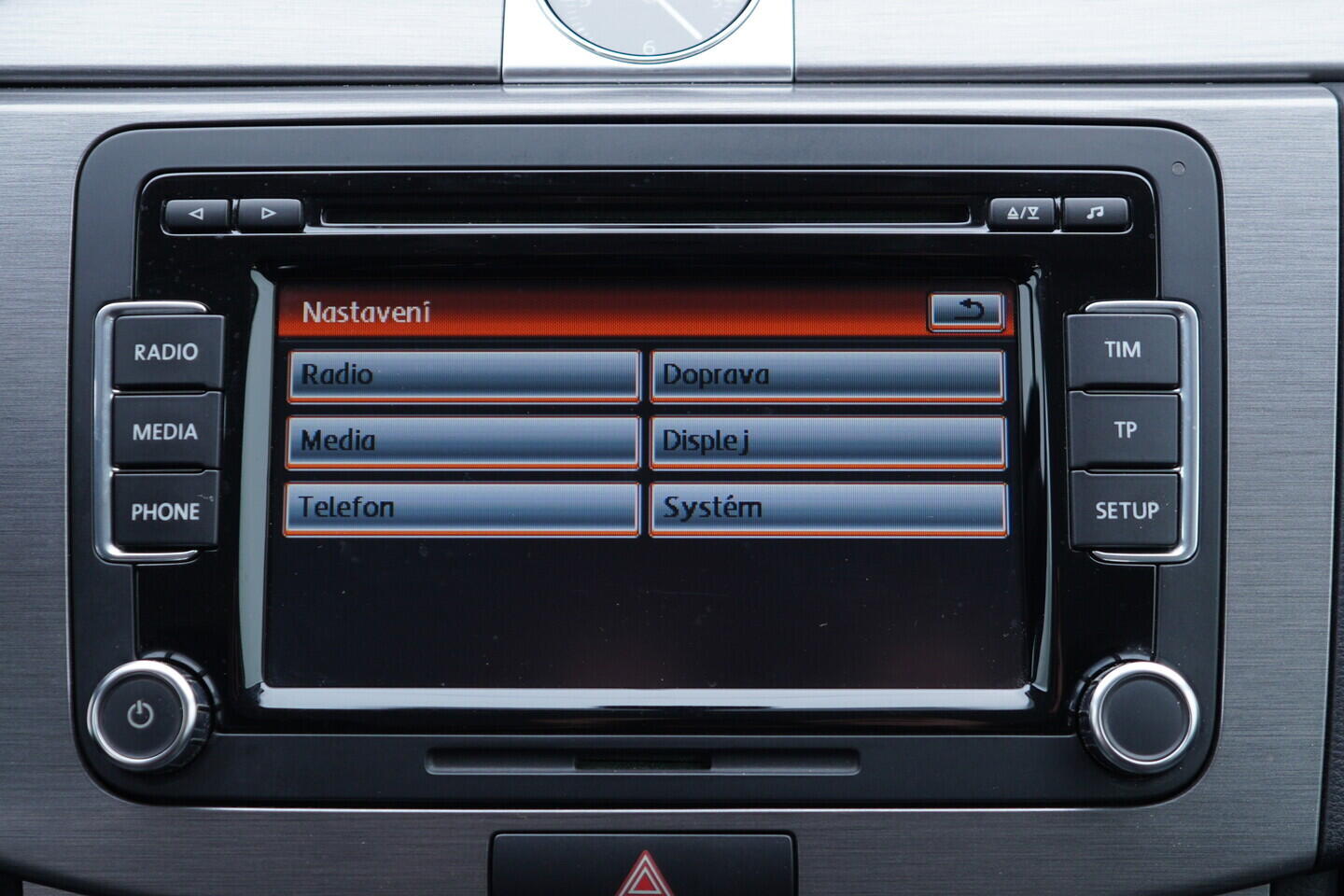 OV190V11545_30.webp_PASSAT comfortline 2.0 TDI 103 kW manuál
