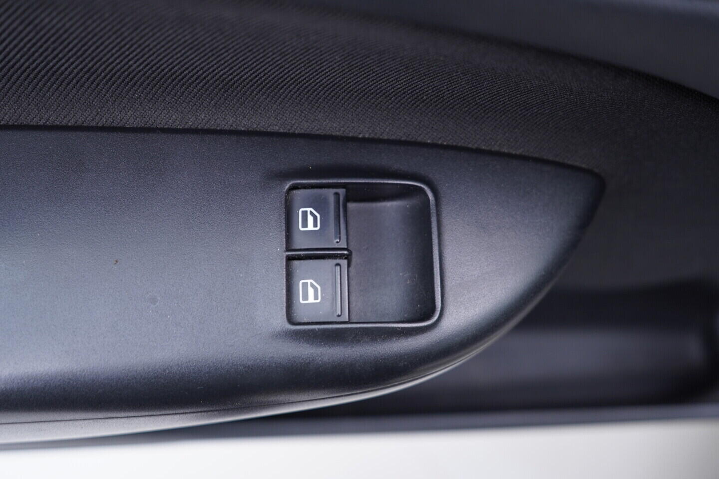 OV190V11546_20.webp_OCTAVIA Ambiente 1.9 TDI 77 kW manuál