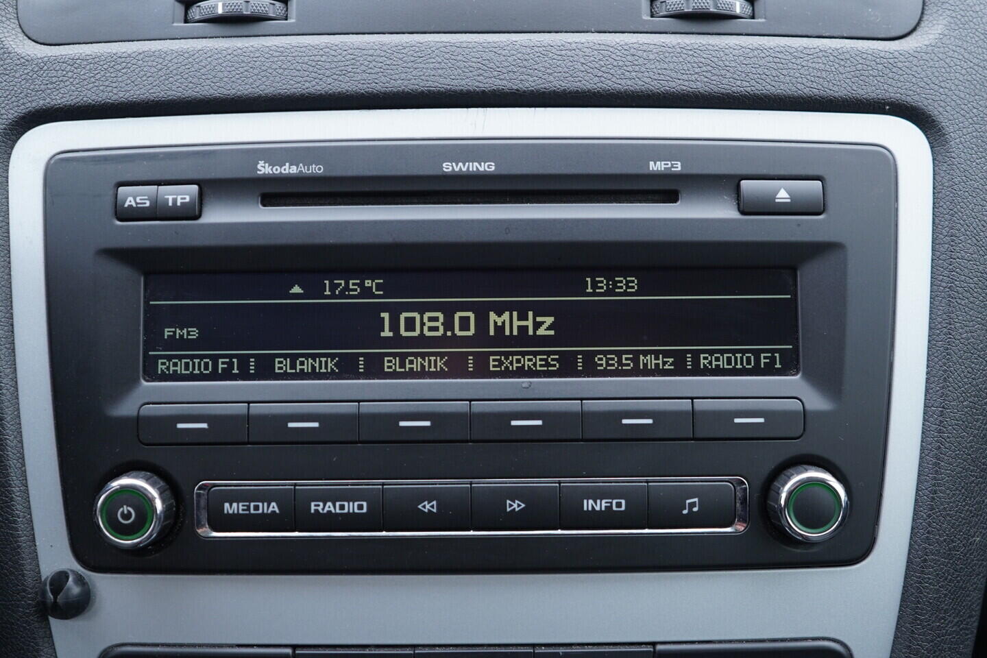OV190V11546_28.webp_OCTAVIA Ambiente 1.9 TDI 77 kW manuál