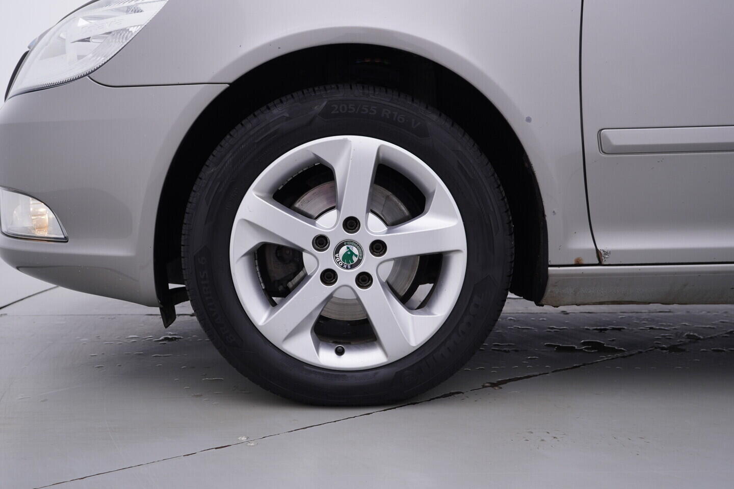 OV190V11546_37.webp_OCTAVIA Ambiente 1.9 TDI 77 kW manuál