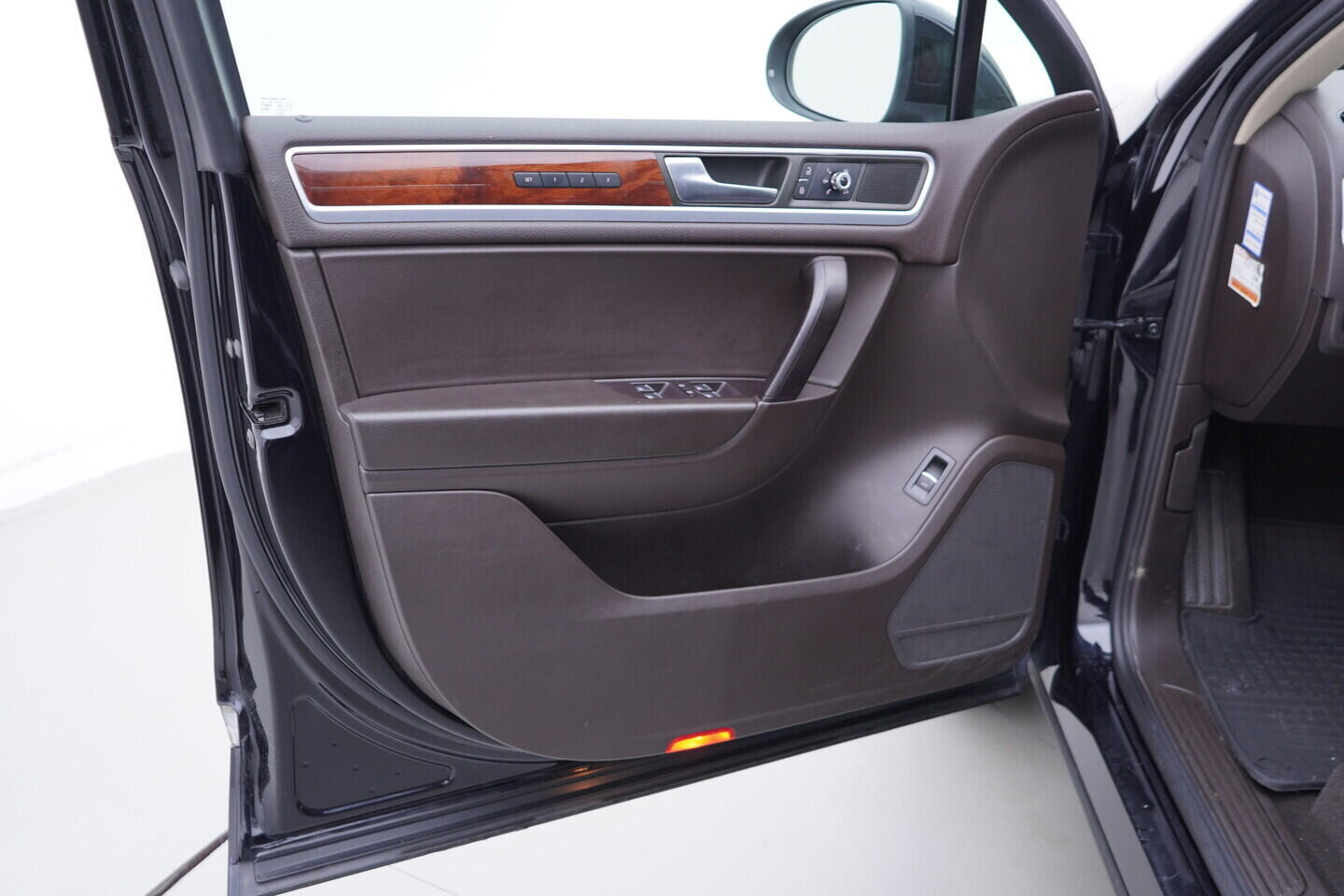 OV190V11555_19.webp_TOUAREG  3.0 TDI 180 kW automat