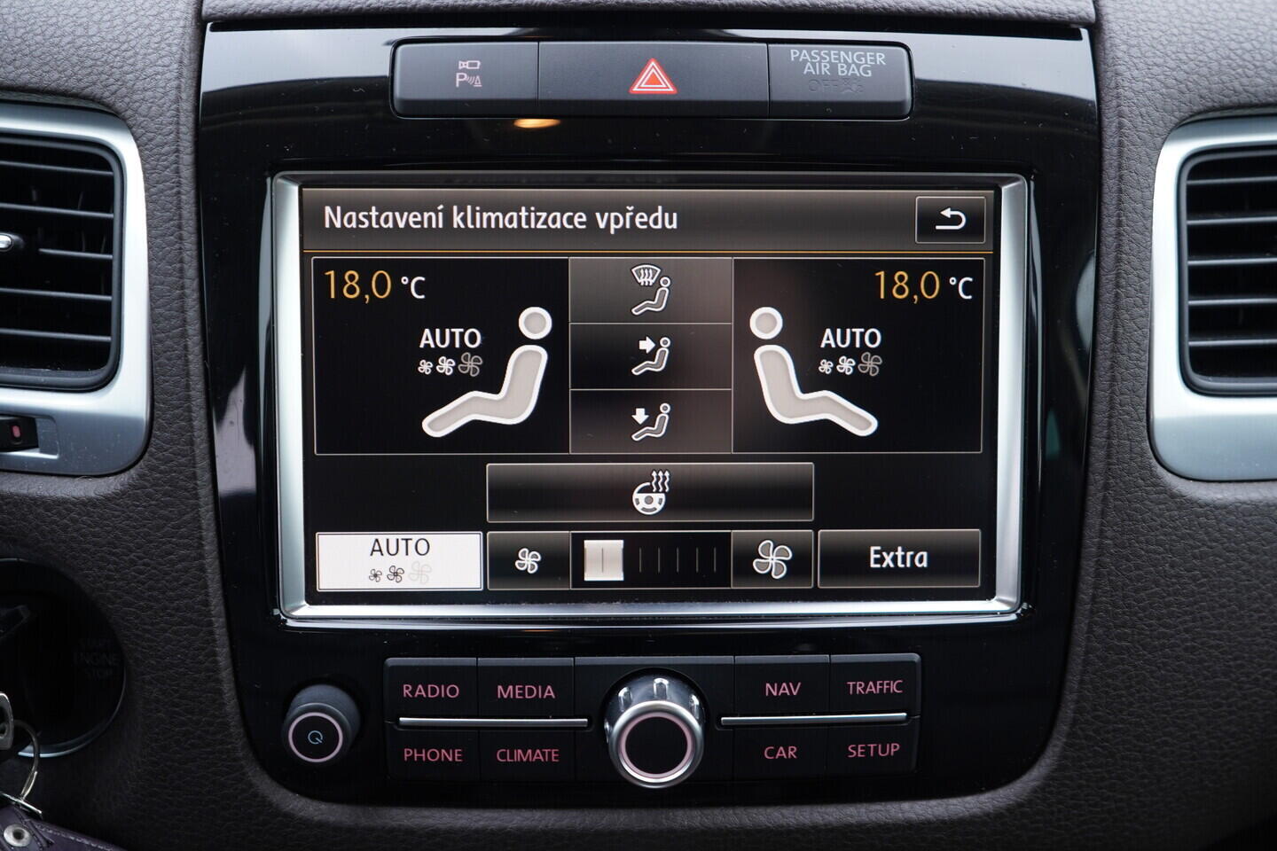OV190V11555_34.webp_TOUAREG  3.0 TDI 180 kW automat