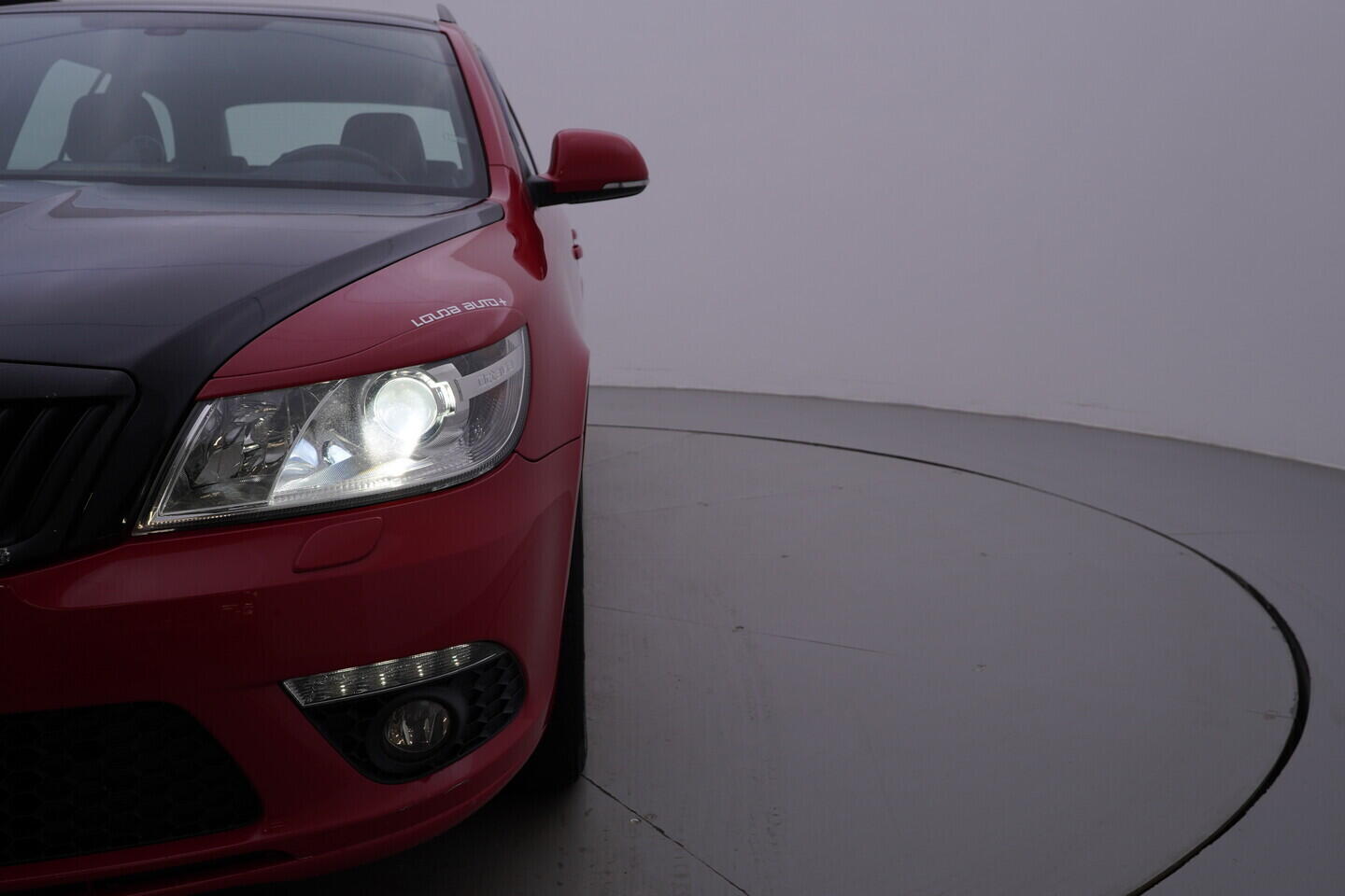 OV190V11556_39.webp_OCTAVIA RS 2.0 TSI 147 kW manuál, DPH