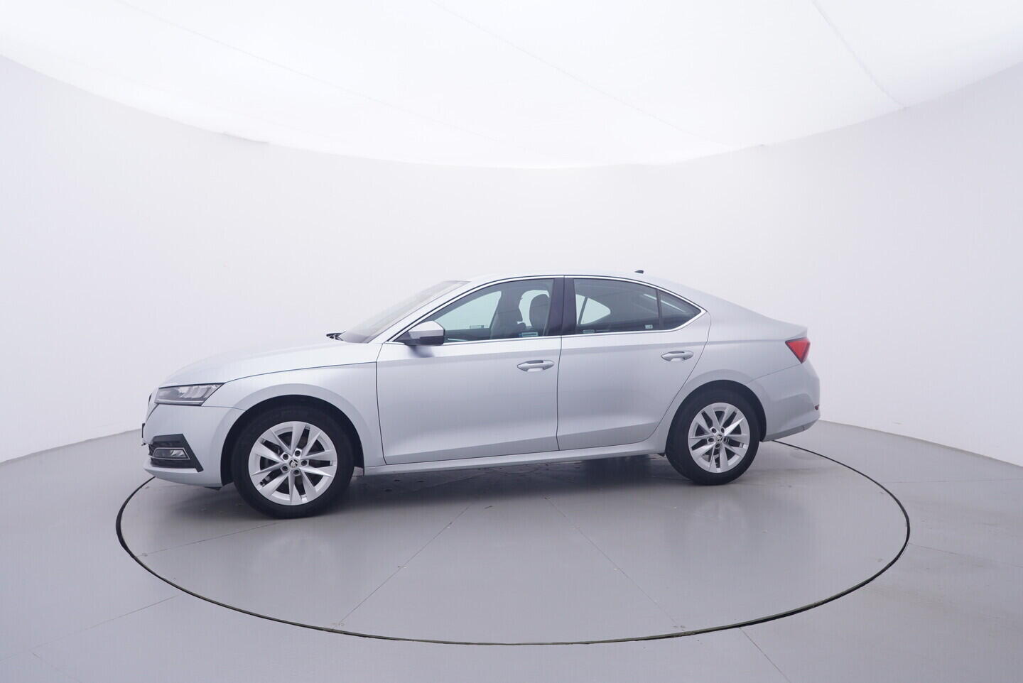 OV190V11557_11.webp_OCTAVIA Style 2.0 TDI 85 kW manuál, DPH