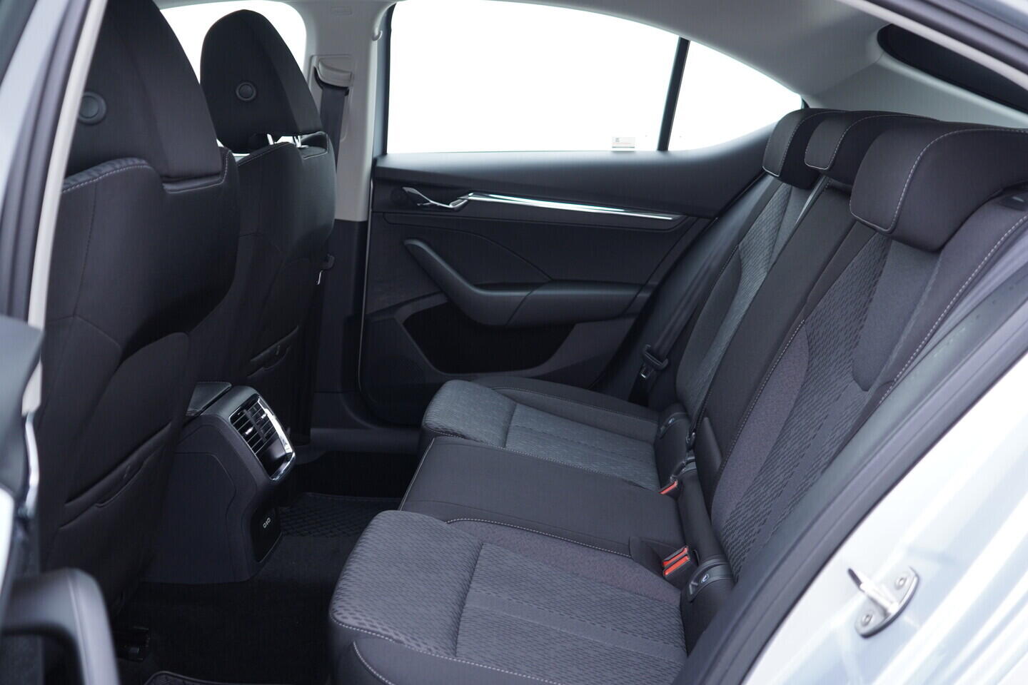 OV190V11557_36.webp_OCTAVIA Style 2.0 TDI 85 kW manuál, DPH