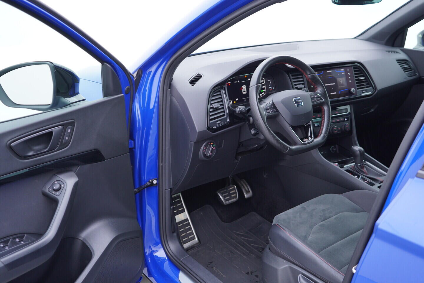 OV190V11572_18.webp_SEAT ATECA fr 1.5 TSI 110 kW automat, DPH