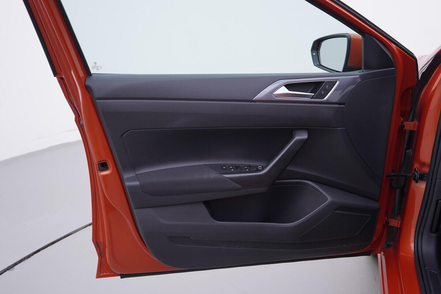 OV190V11587_19.webp_POLO Highline 1.0 TSI 70 kW manuál
