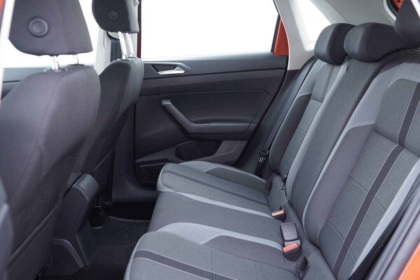 OV190V11587_33.webp_POLO Highline 1.0 TSI 70 kW manuál