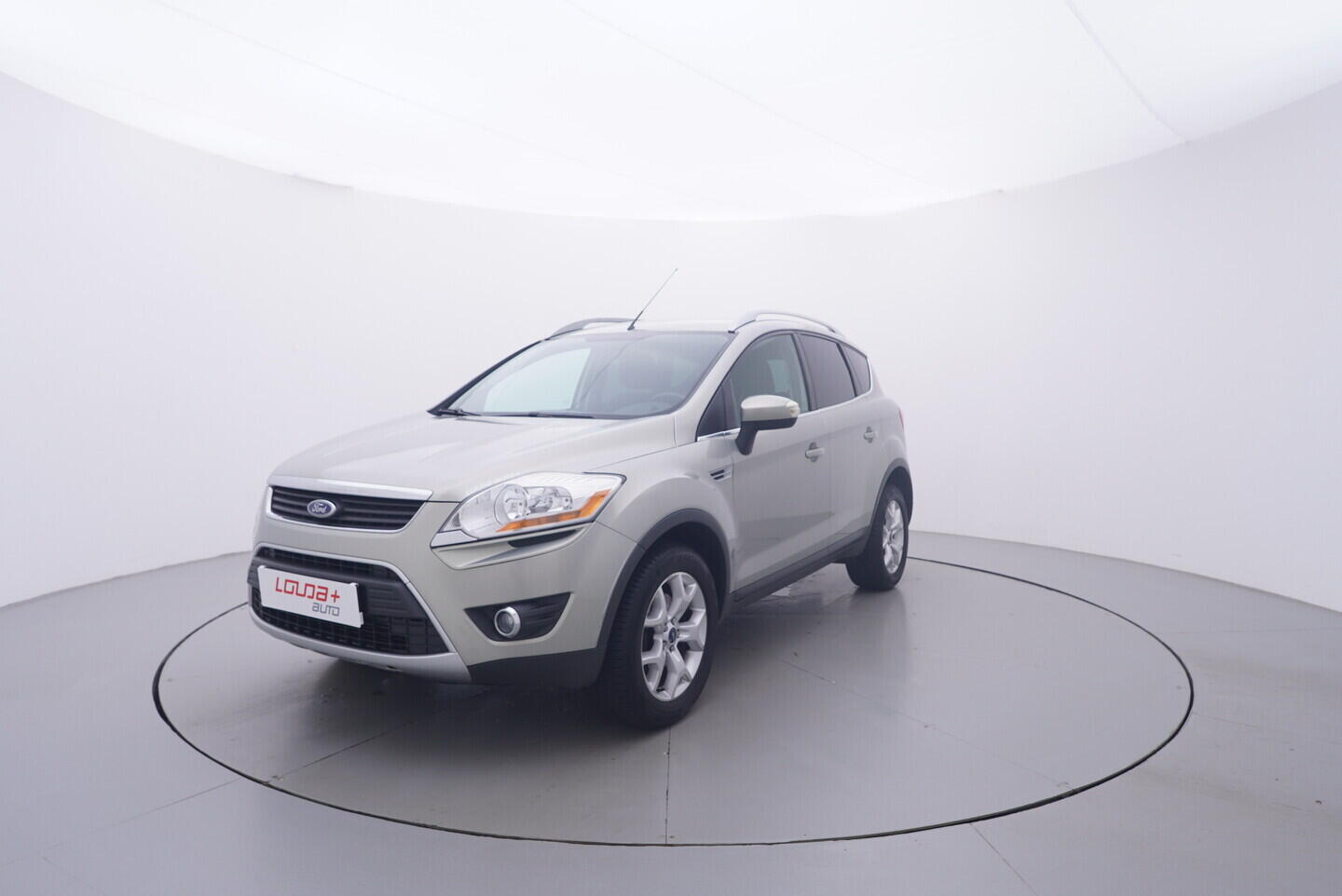 OV190V11589_10.webp_KUGA Trend 2.0 TDCi 100 kW manuál