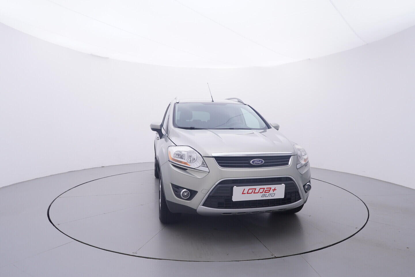 OV190V11589_17.webp_KUGA Trend 2.0 TDCi 100 kW manuál