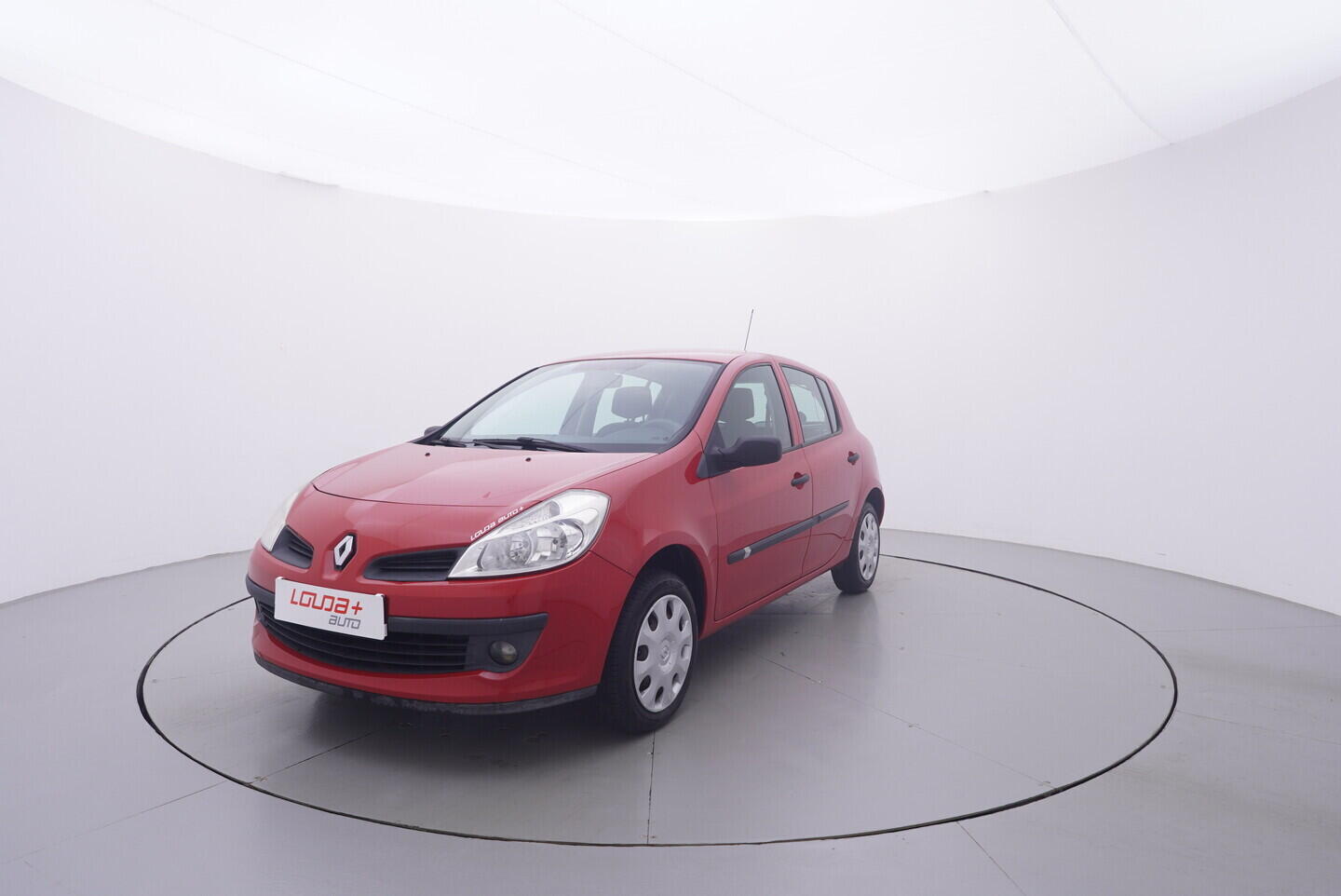 OV190V11625_10.webp_CLIO  1.1 16V 55 kW manuál