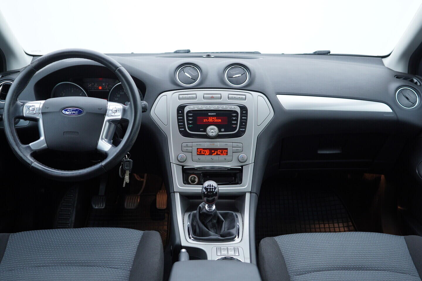 OV190V11629_25.webp_MONDEO  2.0 TDCi 103 kW manuál