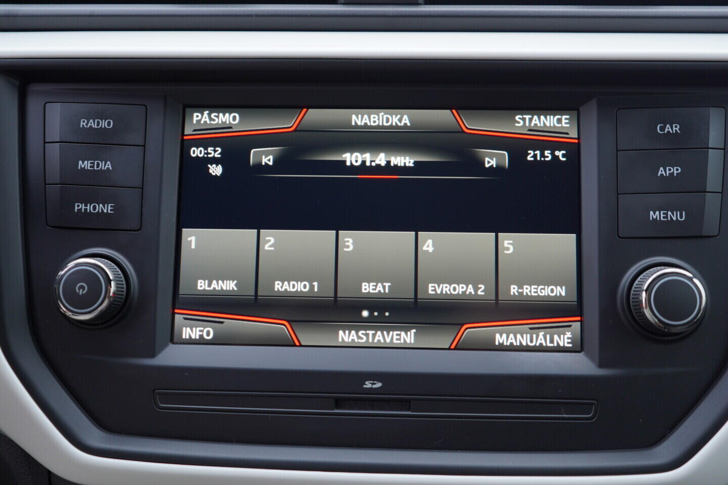 OV190V11632_28.webp_ARONA Xperience 1.0 TSI 70 kW manuál