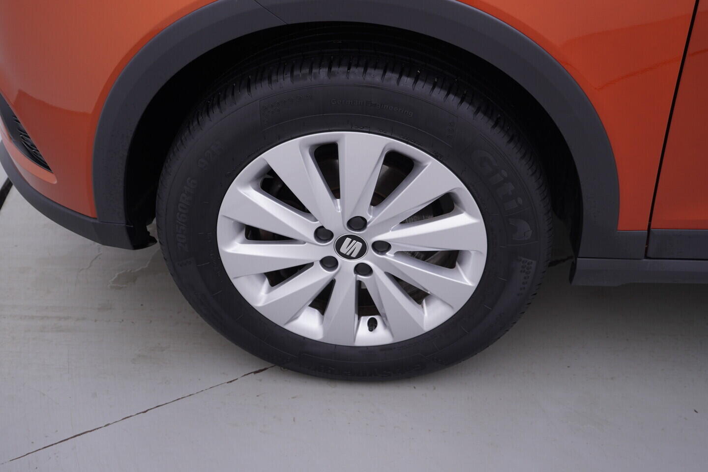 OV190V11632_41.webp_ARONA Xperience 1.0 TSI 70 kW manuál