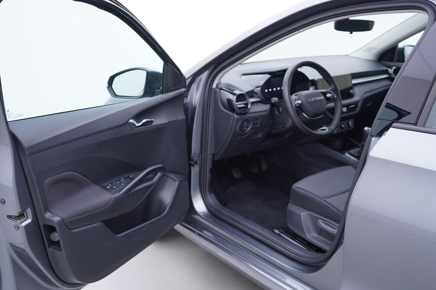 OV190V11636_18.webp_FABIA Selection 1.0 MPI 59 kW manuál, DPH
