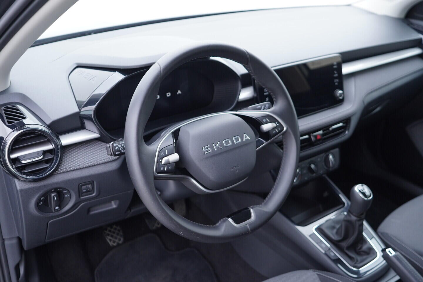 OV190V11636_21.webp_FABIA Selection 1.0 MPI 59 kW manuál, DPH