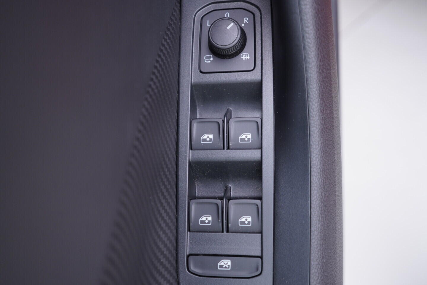 OV190V11638_20.webp_KAMIQ Monte Carlo 1.5 TSI 110 kW manuál, DPH