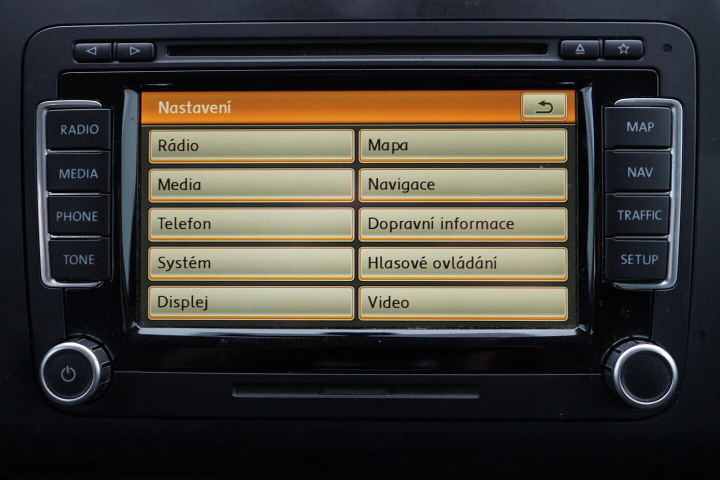 OV190V11649_28.webp_TOURAN  2.0 TDI 103 kW manuál