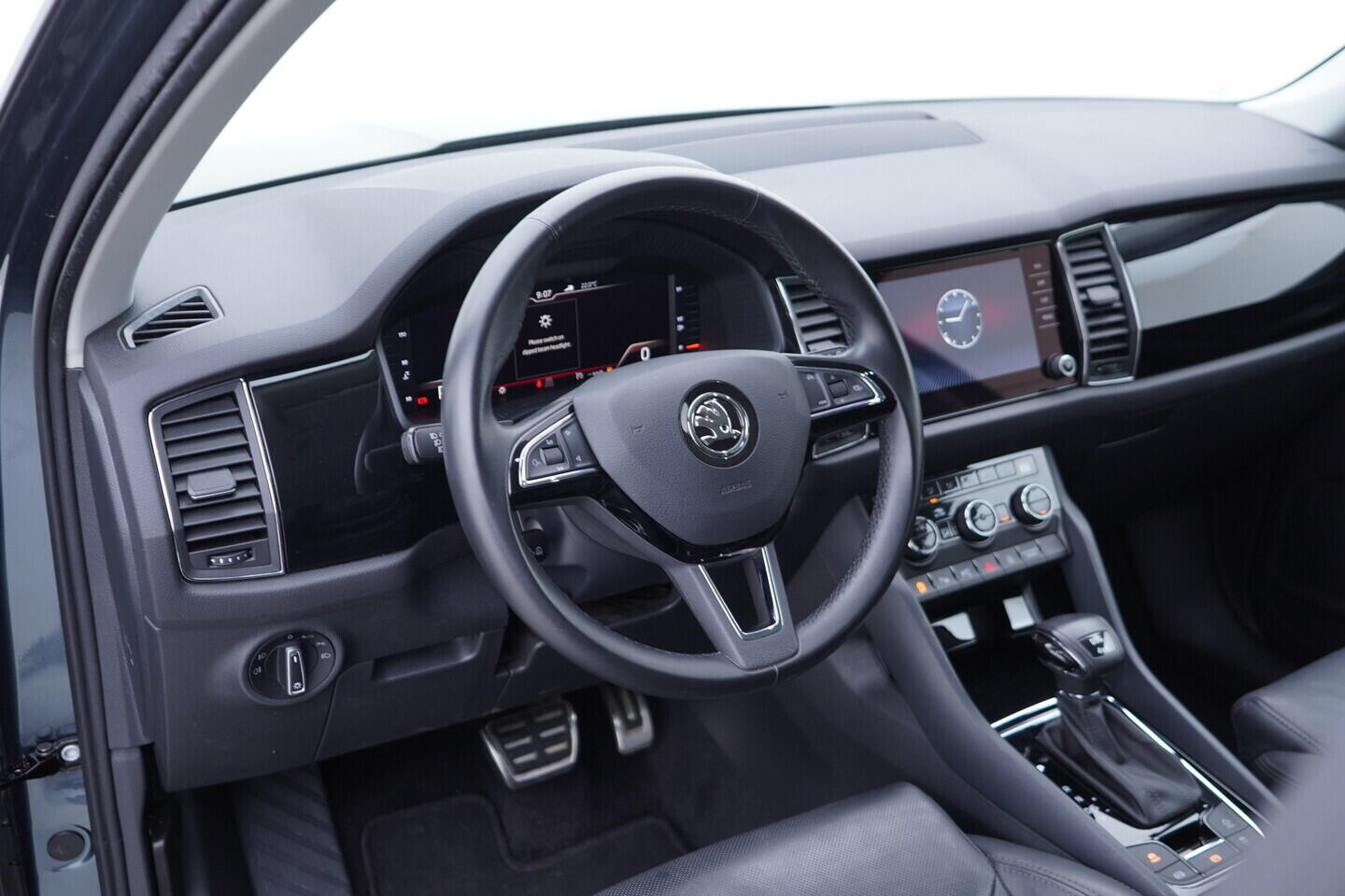 OV190V11651_19.webp_KODIAQ L&K 2.0 TDI 140 kW automat, DPH