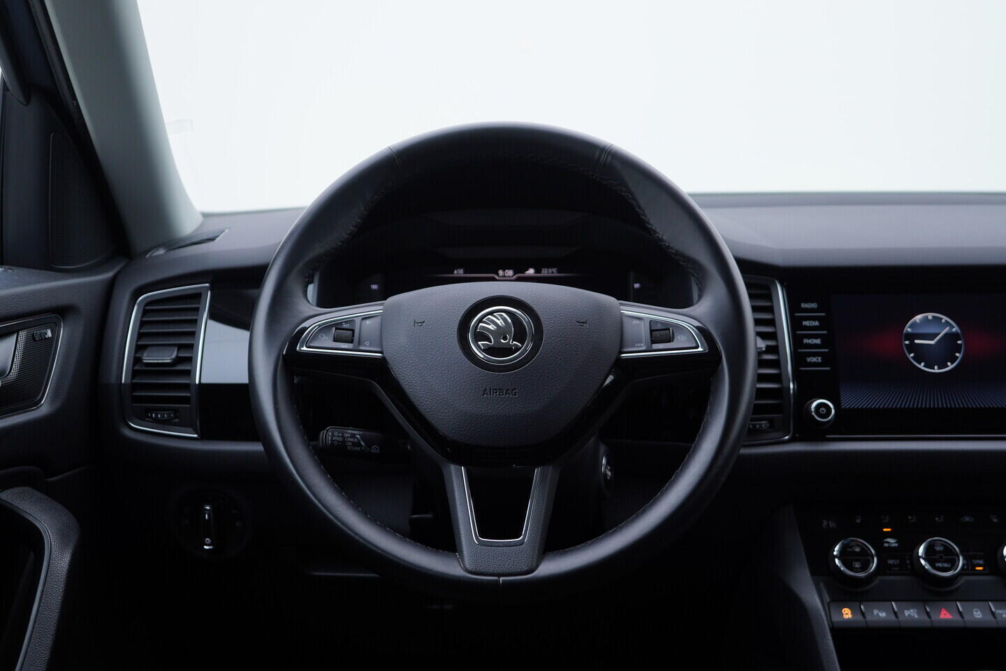 OV190V11651_28.webp_KODIAQ L&K 2.0 TDI 140 kW automat, DPH