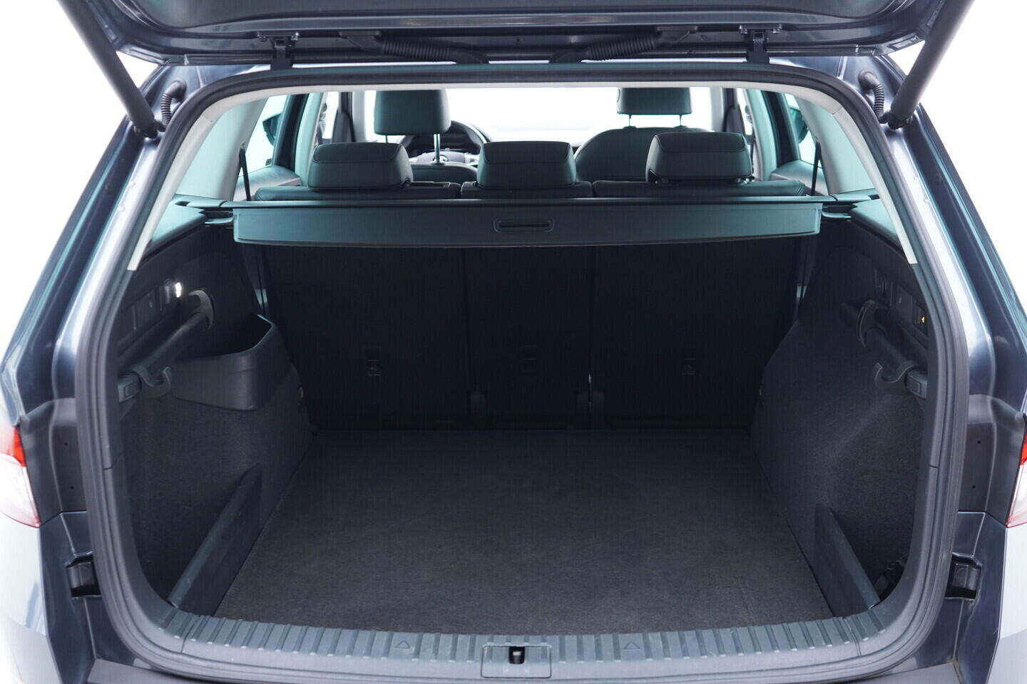 OV190V11651_39.webp_KODIAQ L&K 2.0 TDI 140 kW automat, DPH
