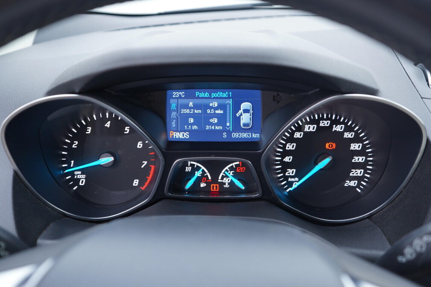OV190V11664_36.webp_KUGA  1.5 EcoBoost 134 kW automat