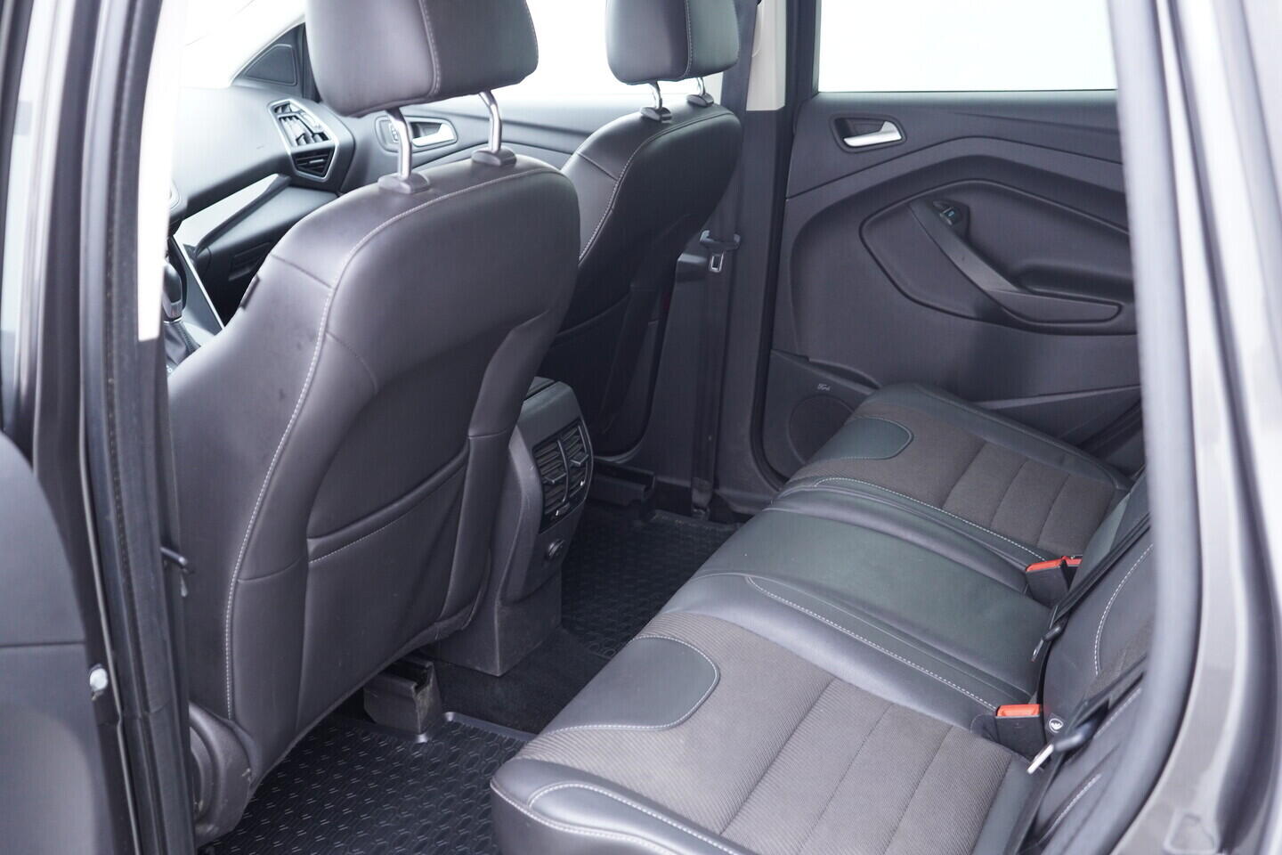 OV190V11664_37.webp_KUGA  1.5 EcoBoost 134 kW automat