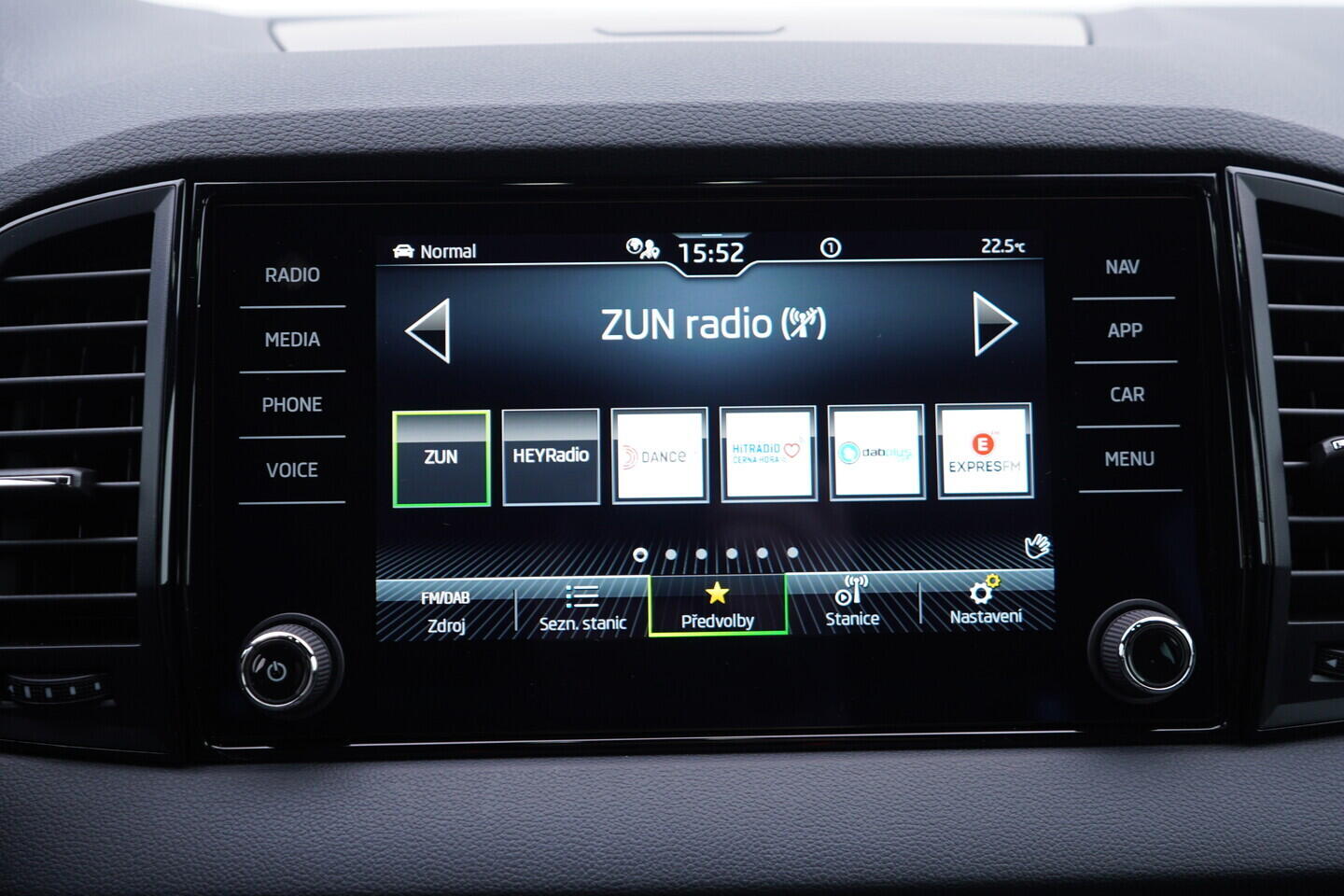 OV190V11677_30.webp_KAROQ SportLine 1.5 TSI 110 kW automat