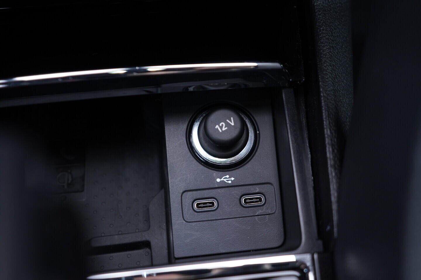 OV190V11677_34.webp_KAROQ SportLine 1.5 TSI 110 kW automat