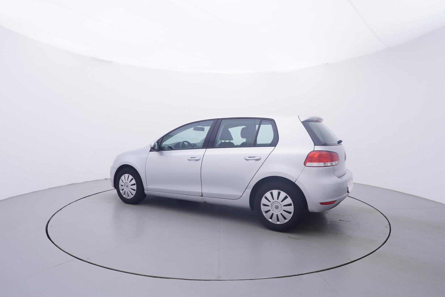 OV190V11679_12.webp_GOLF Trendline 1.4 16V 59 kW manuál
