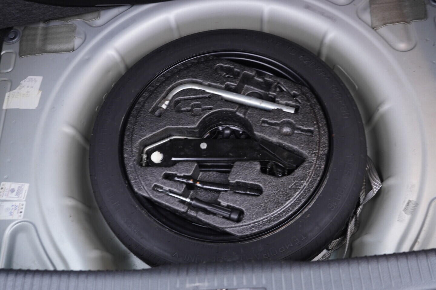 OV190V11679_33.webp_GOLF Trendline 1.4 16V 59 kW manuál
