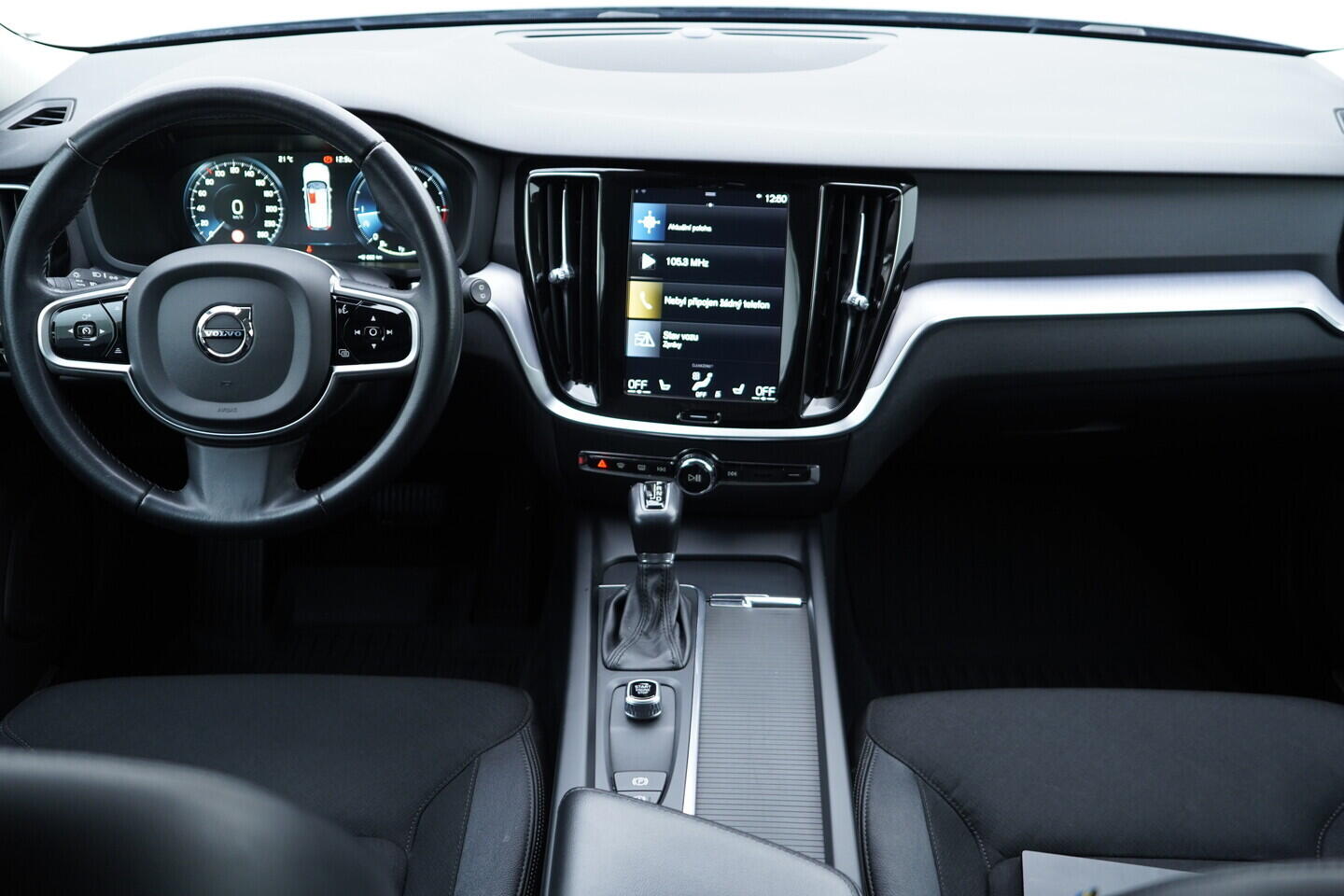 OV190V11681_26.webp_V60 crossover 2.0 D4 140 kW automat