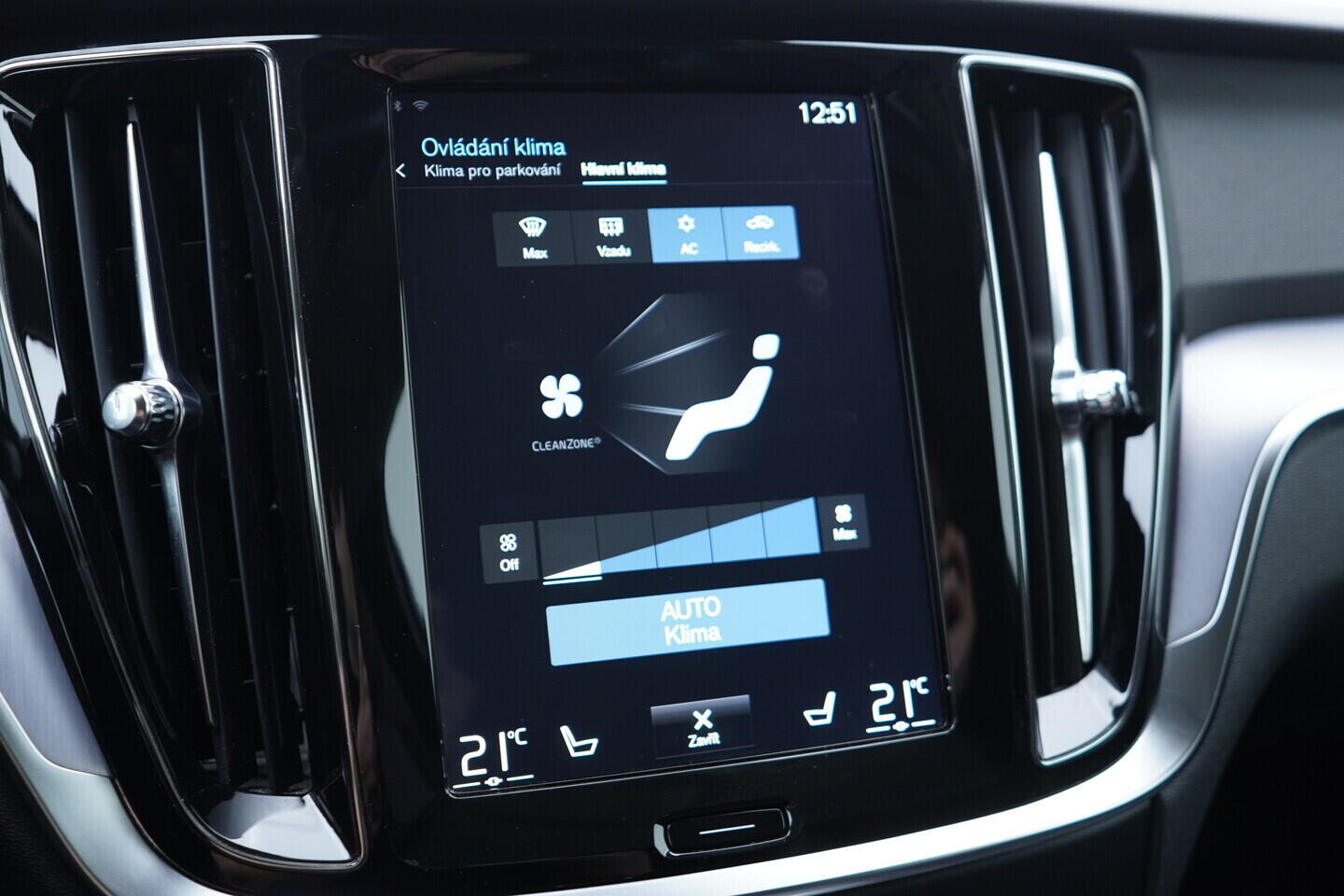 OV190V11681_35.webp_V60 crossover 2.0 D4 140 kW automat