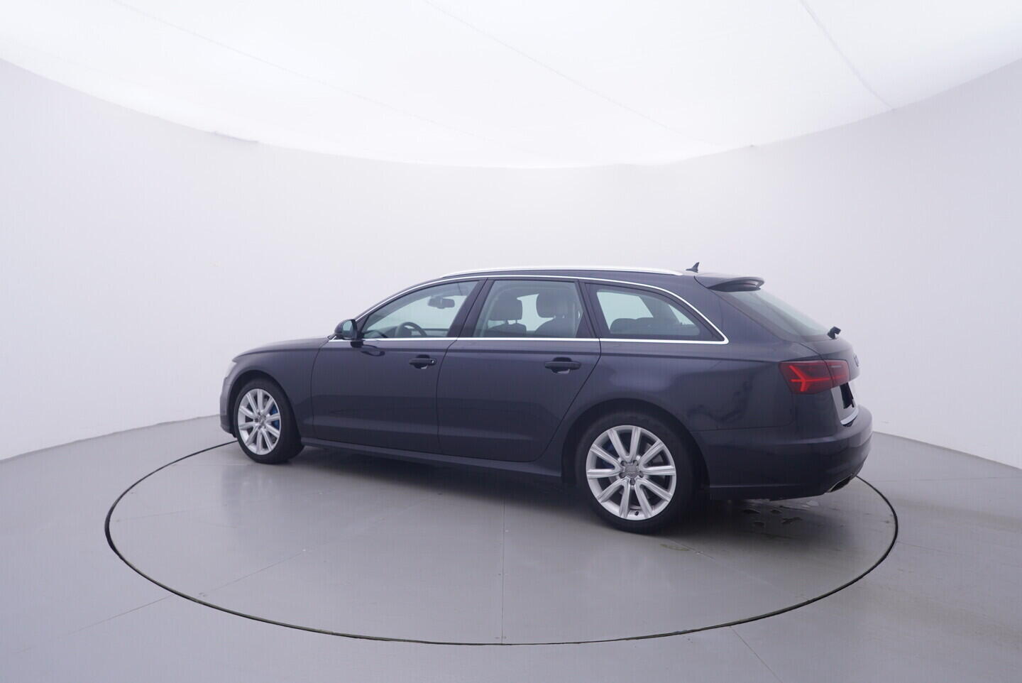 OV190V11686_12.webp_A6 AVANT  3.0 TDI 160 kW automat