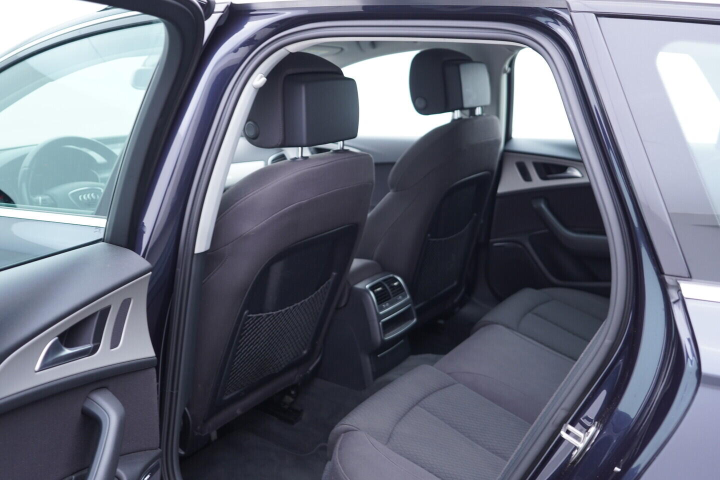 OV190V11686_25.webp_A6 AVANT  3.0 TDI 160 kW automat