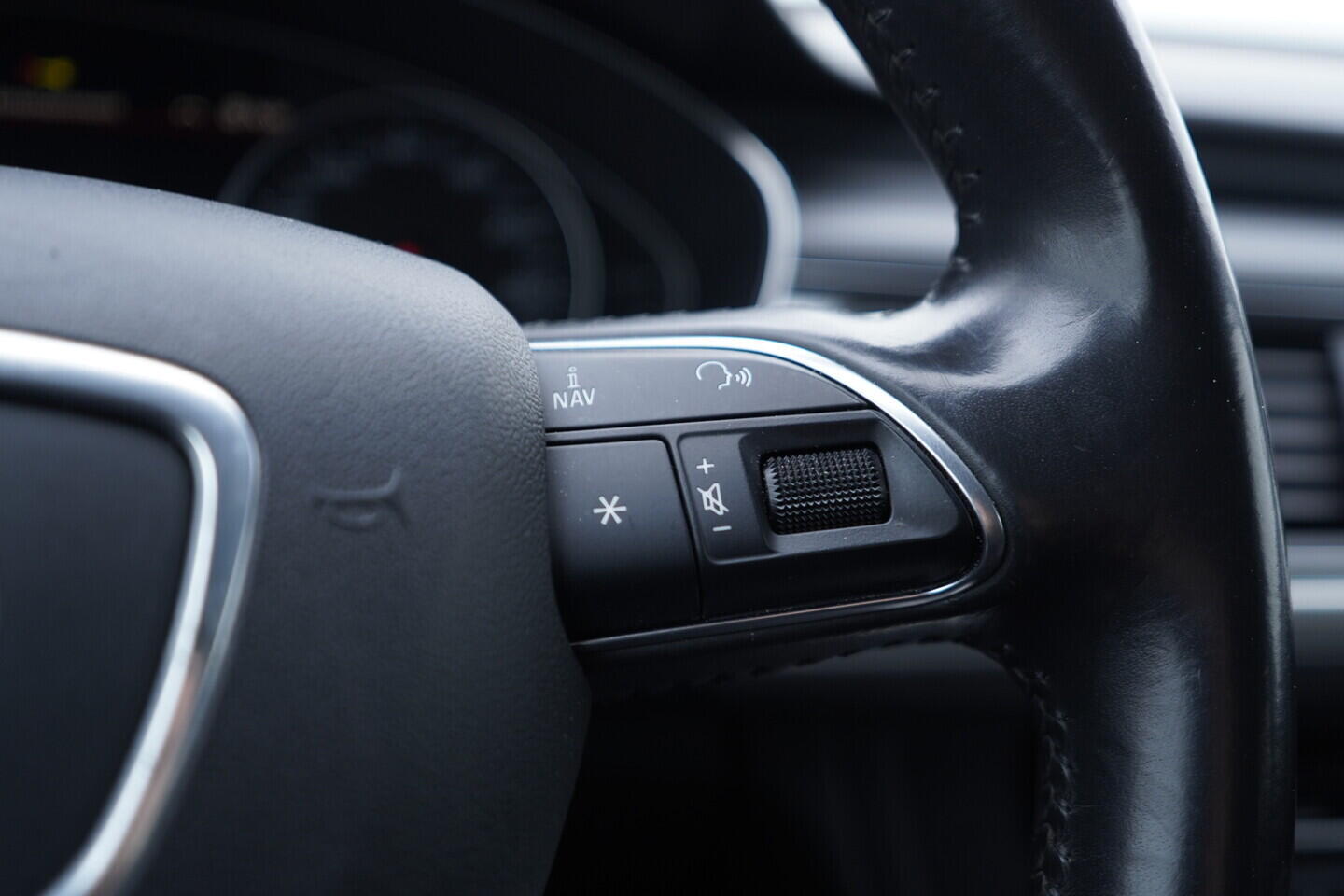 OV190V11686_31.webp_A6 AVANT  3.0 TDI 160 kW automat