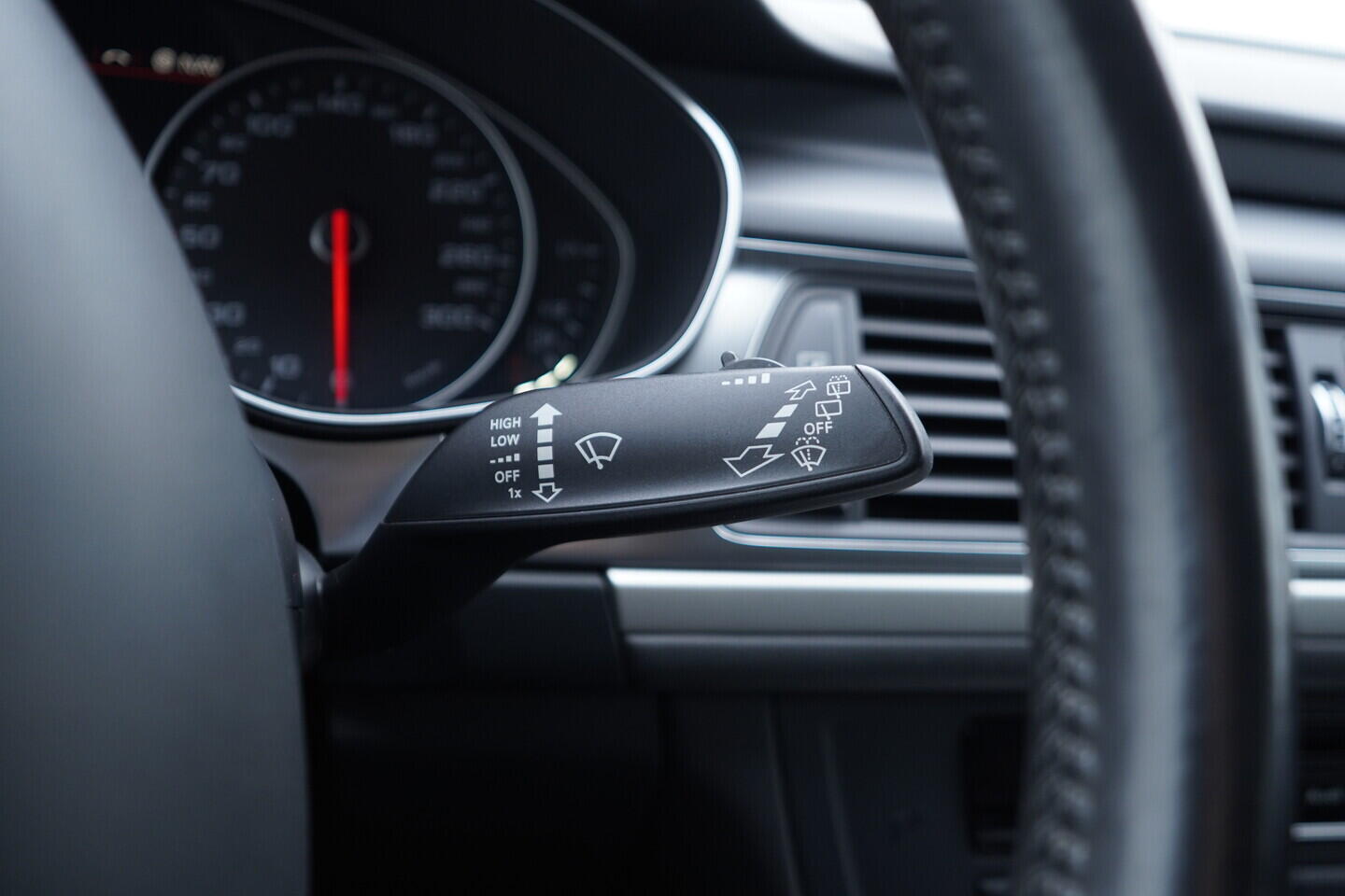 OV190V11686_32.webp_A6 AVANT  3.0 TDI 160 kW automat
