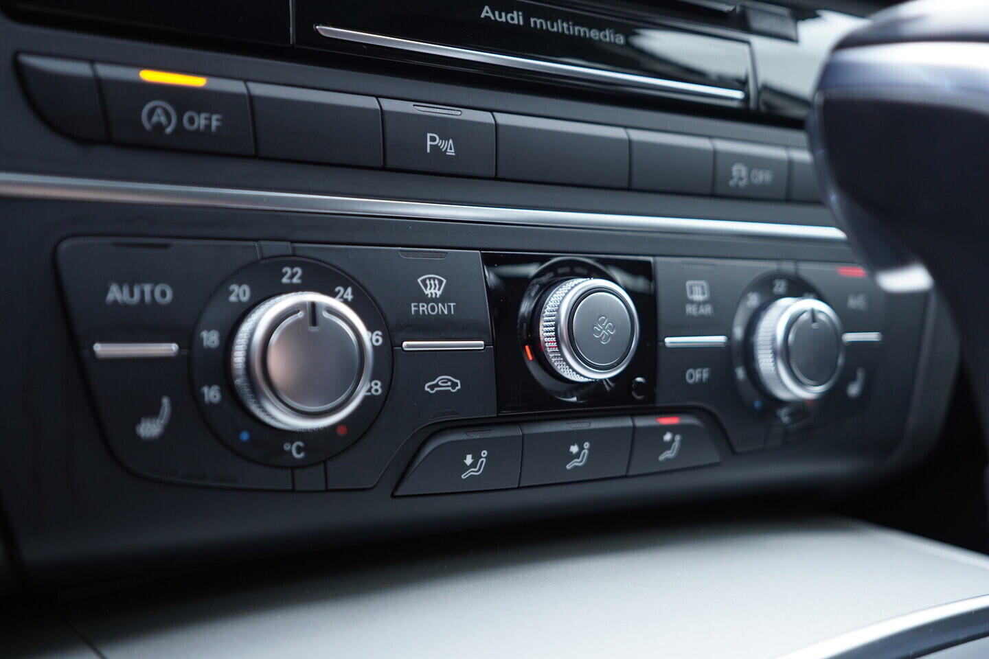 OV190V11686_36.webp_A6 AVANT  3.0 TDI 160 kW automat