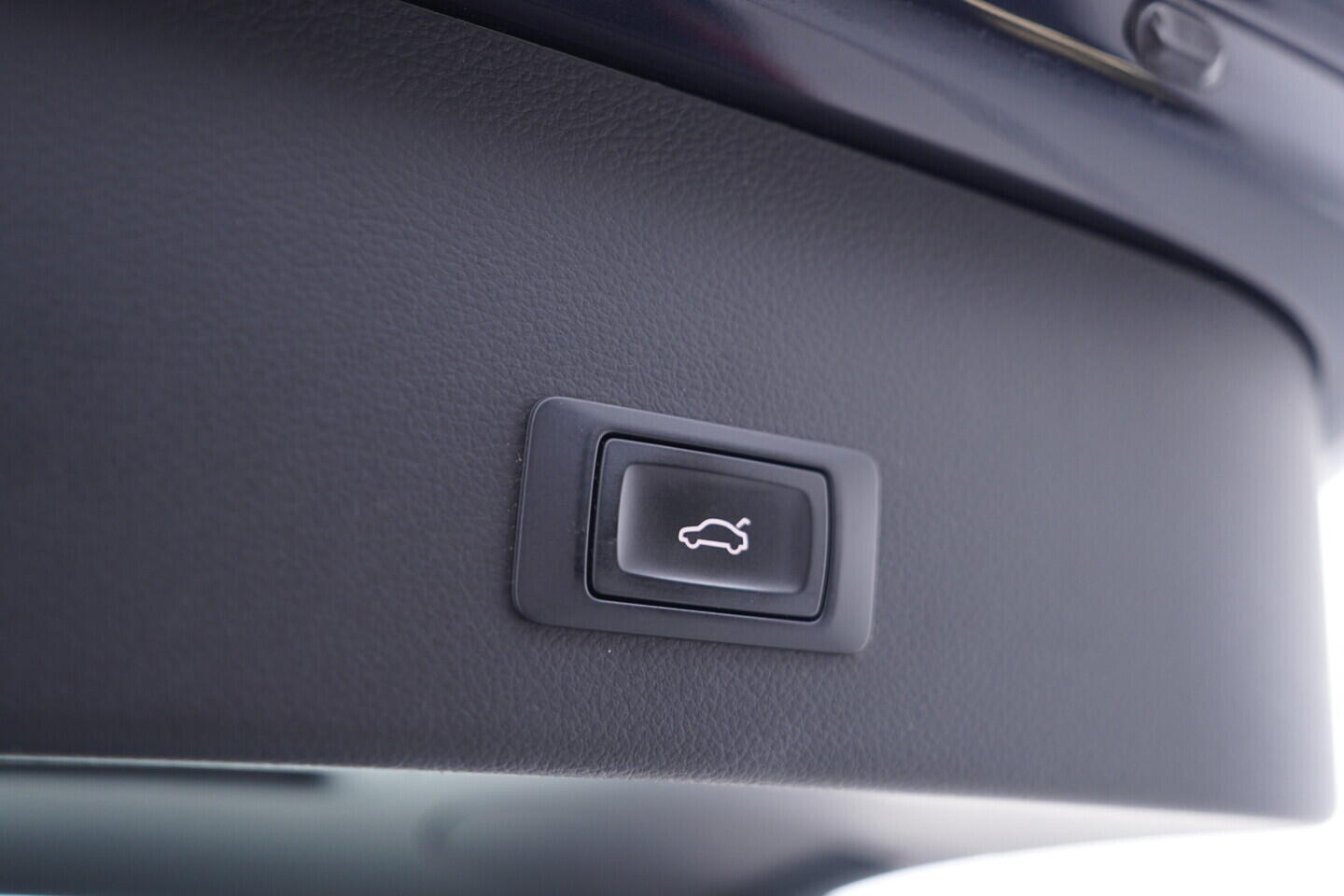 OV190V11686_40.webp_A6 AVANT  3.0 TDI 160 kW automat