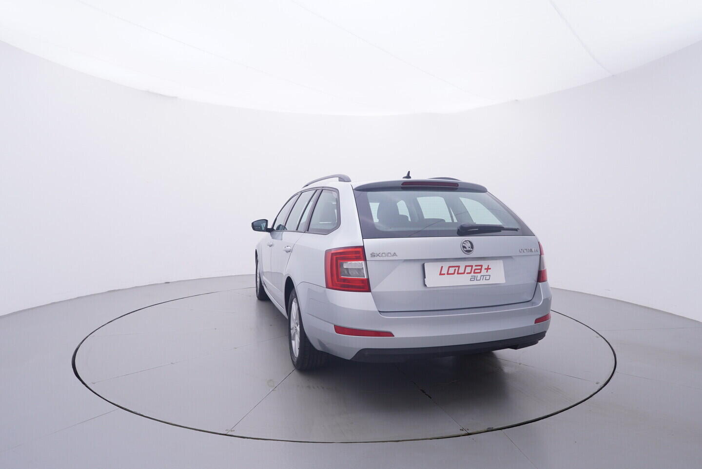 OV190V11696_13.webp_OCTAVIA Ambition 1.6 TDI 77 kW manuál