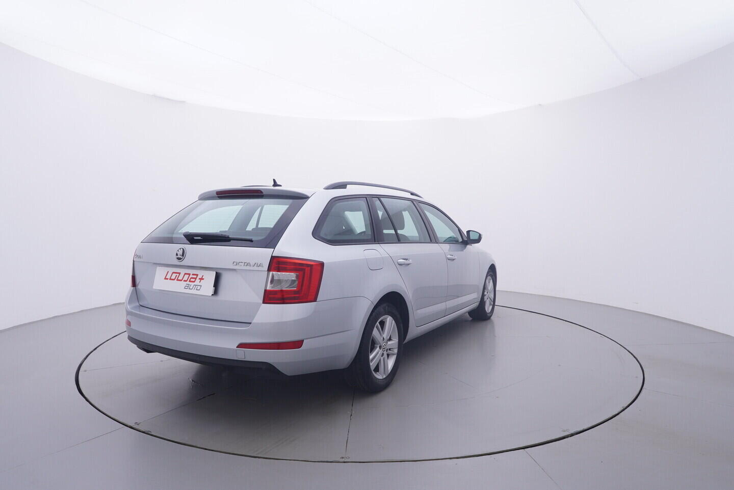 OV190V11696_14.webp_OCTAVIA Ambition 1.6 TDI 77 kW manuál