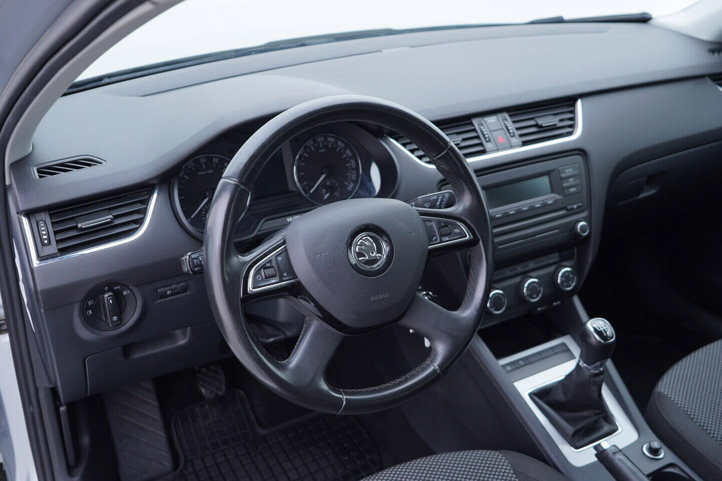 OV190V11696_22.webp_OCTAVIA Ambition 1.6 TDI 77 kW manuál