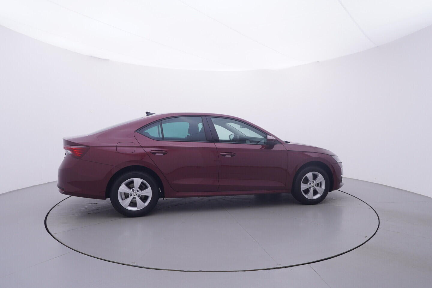 OV190V11710_15.webp_OCTAVIA Selection 1.5 TSI 85 kW manuál, DPH