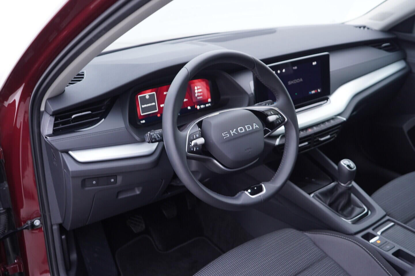 OV190V11710_20.webp_OCTAVIA Selection 1.5 TSI 85 kW manuál, DPH