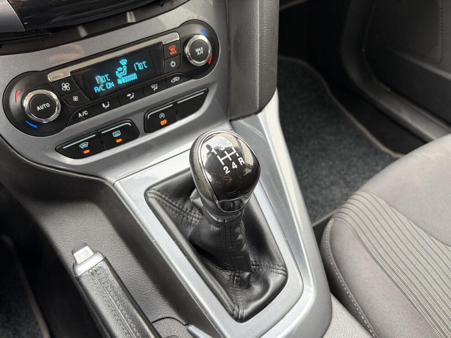 OZ190V00846_36.webp_FOCUS Trend 1.0 EcoBoost  74 kW manuál