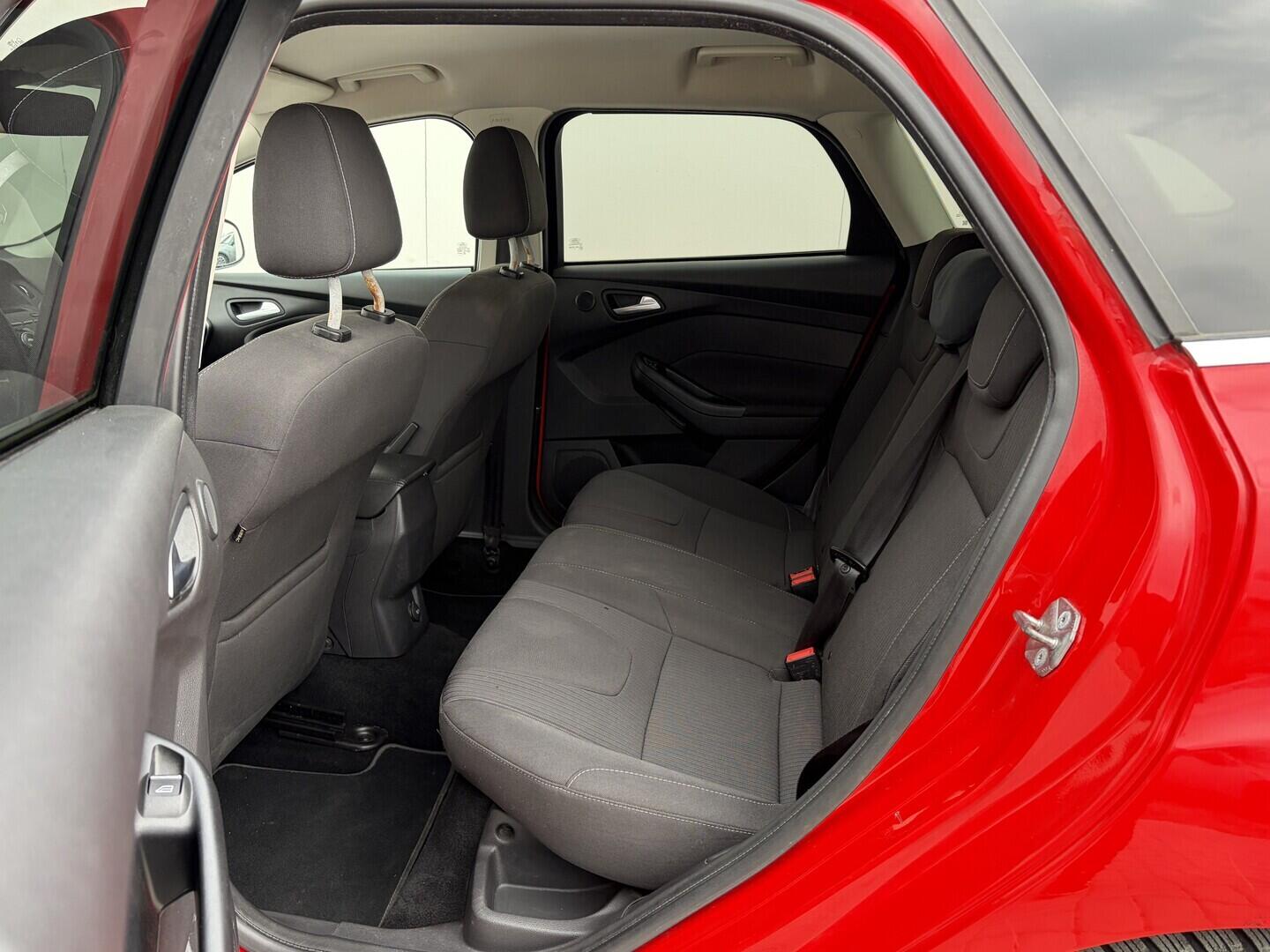 OZ190V00846_38.webp_FOCUS Trend 1.0 EcoBoost  74 kW manuál