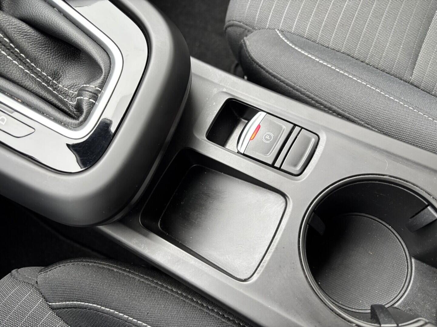 OZ190V00860_36.webp_ARKANA Intens 1.3 TCe 103 kW automat, DPH